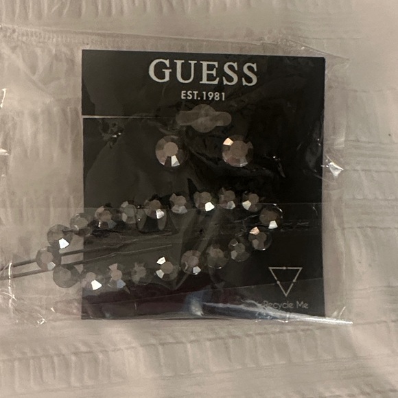Guess Sparkling Silver Hair Clip and Earring Duo - Picture 1 of 1